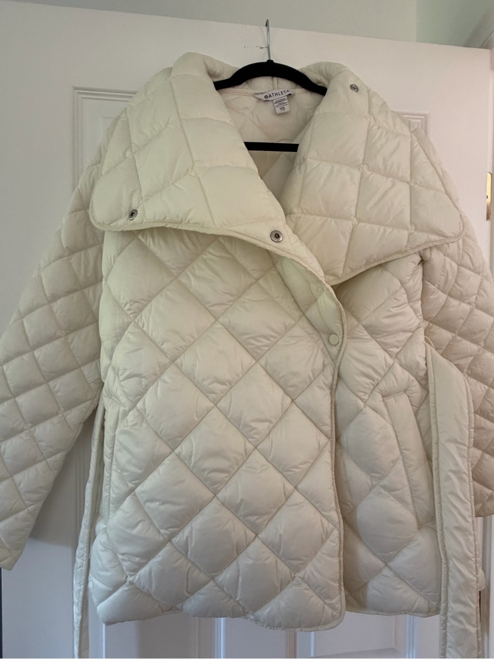 Athleta Ivory Quilted Belted Puffer Jacket
